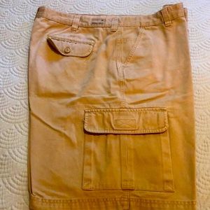 Arrow Khaki Cargo Shorts Size 40